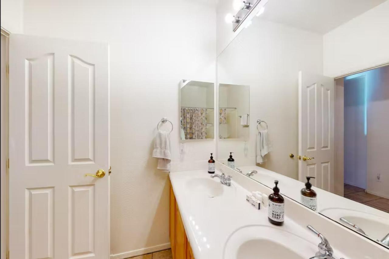 New! Stunning Peaceful Peoria Home - Very Close To Sports Complex Exteriér fotografie