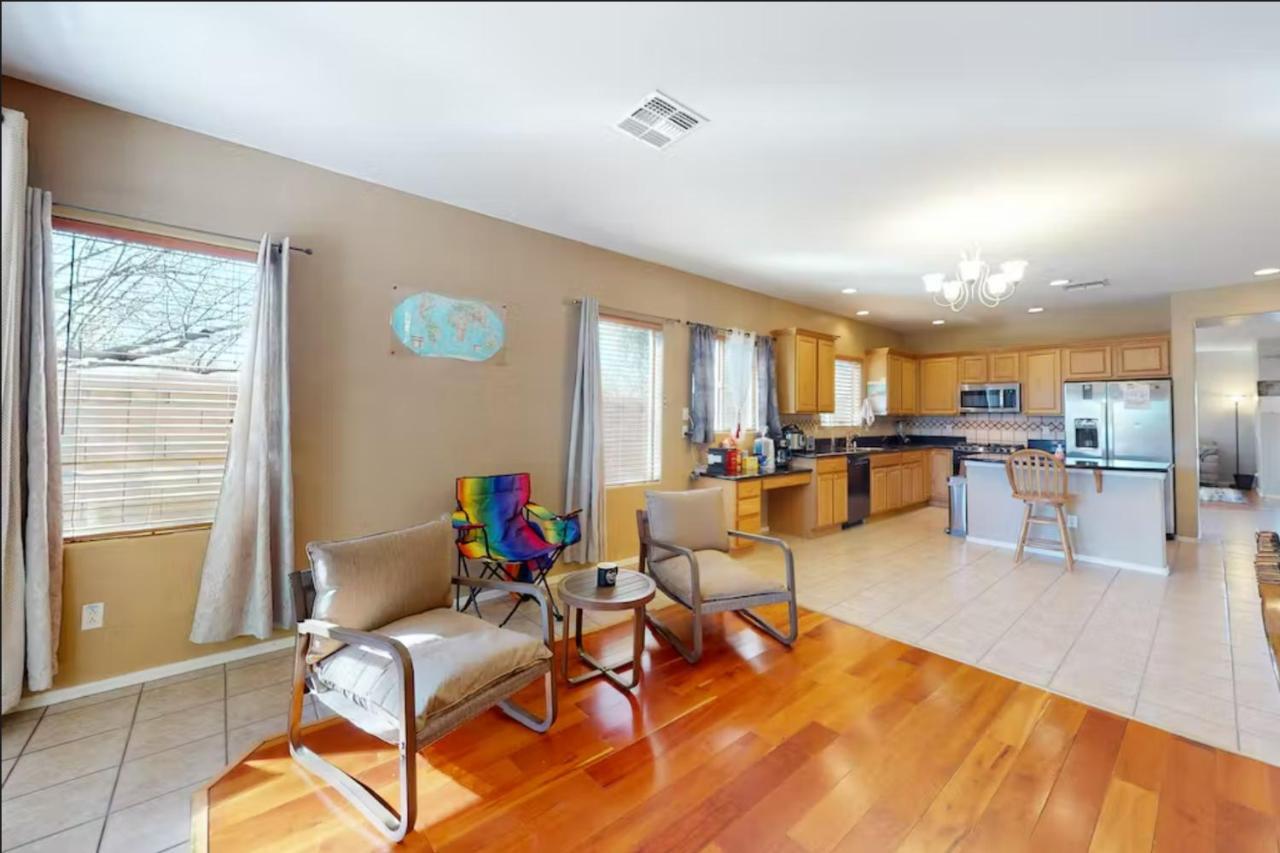 New! Stunning Peaceful Peoria Home - Very Close To Sports Complex Exteriér fotografie